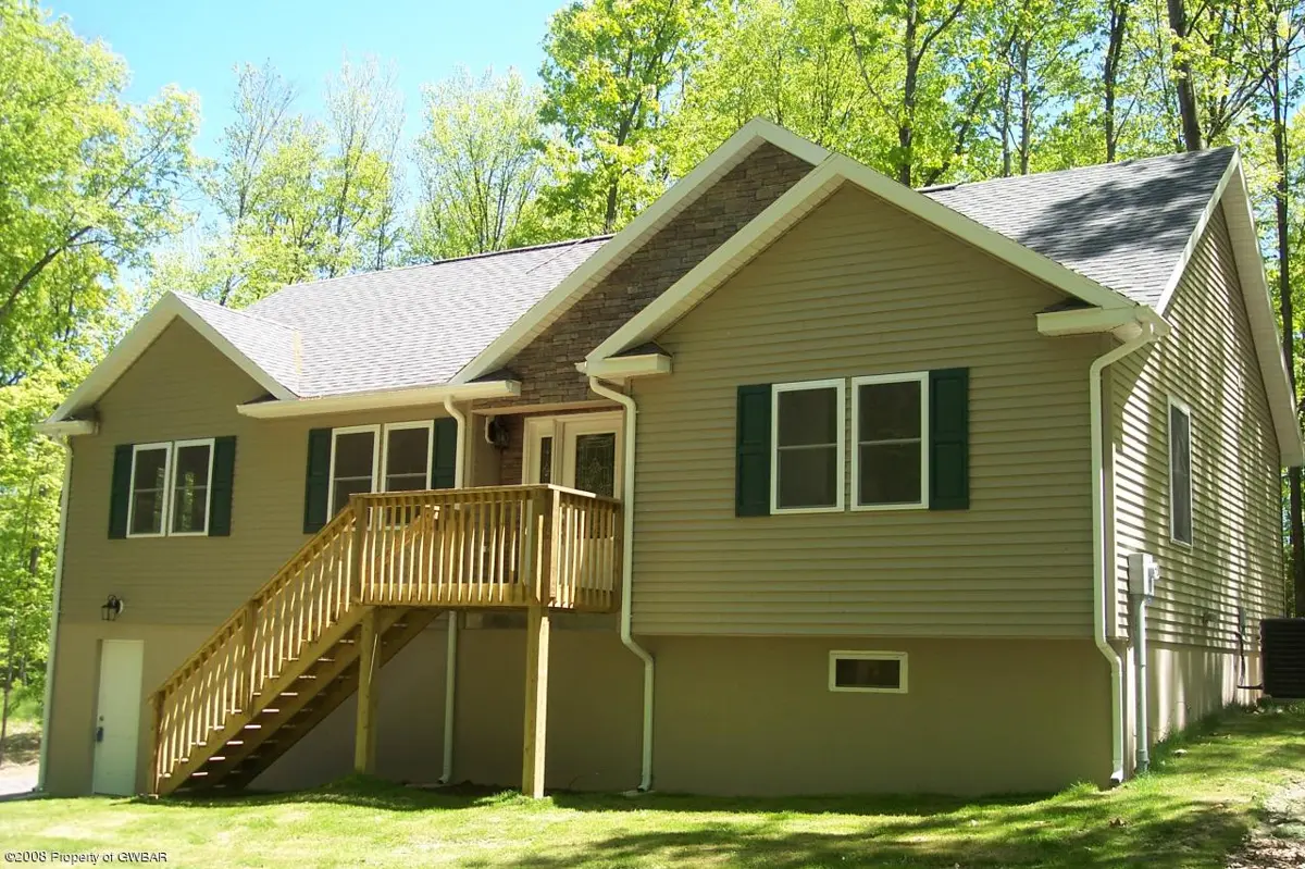20 Elm Crest Drive, Tunkhannock - 3 bed - 2 bath - 2,688 SF