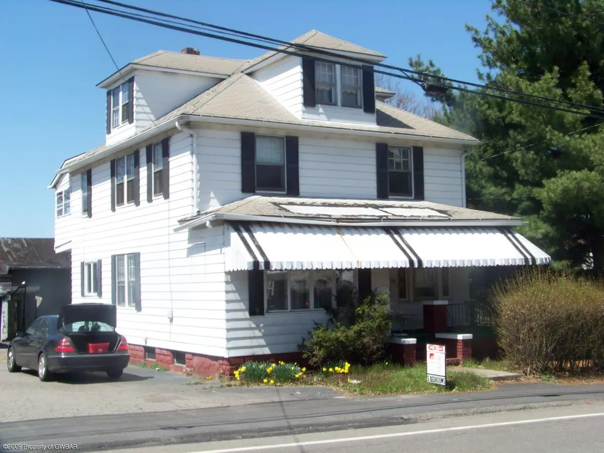 380 N MAIN Street, Plains in Plains