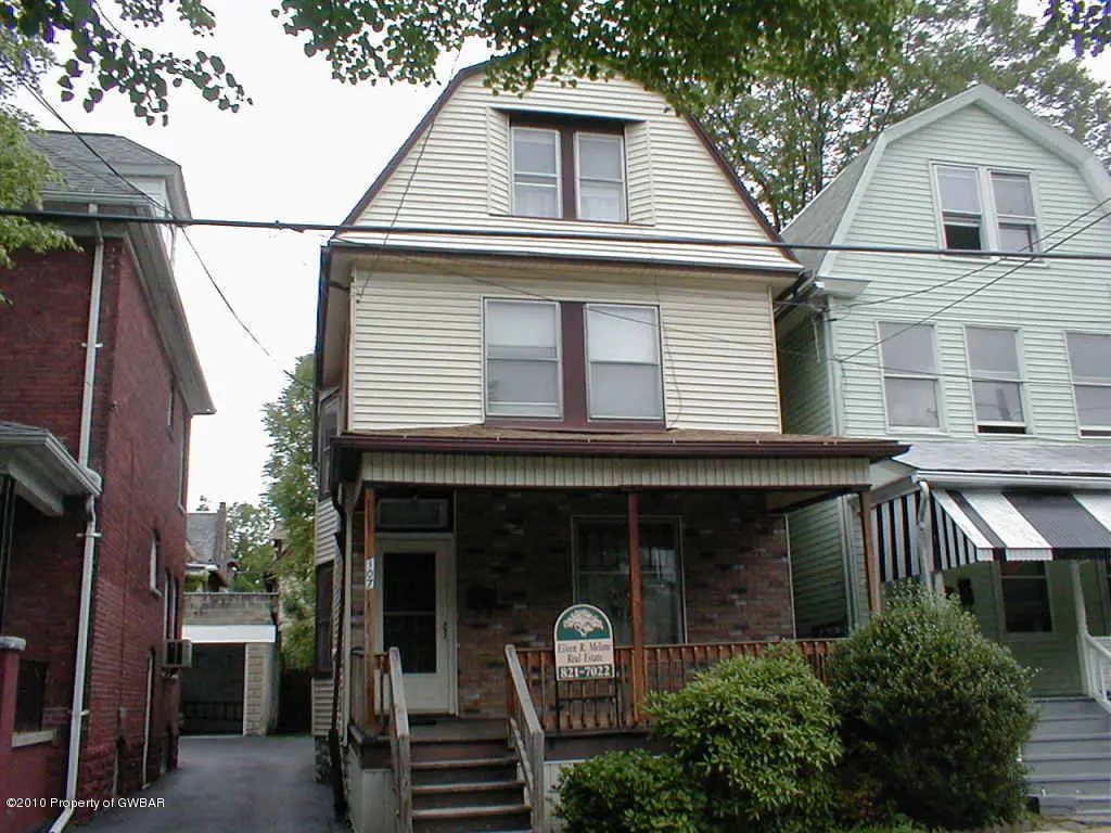 107 SAMBOURNE Street, Wilkes-Barre in Wilkes-Barre