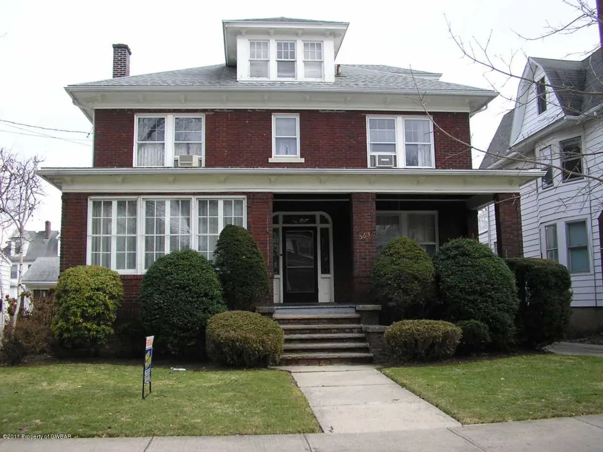 563 CHARLES Avenue, Kingston in Kingston