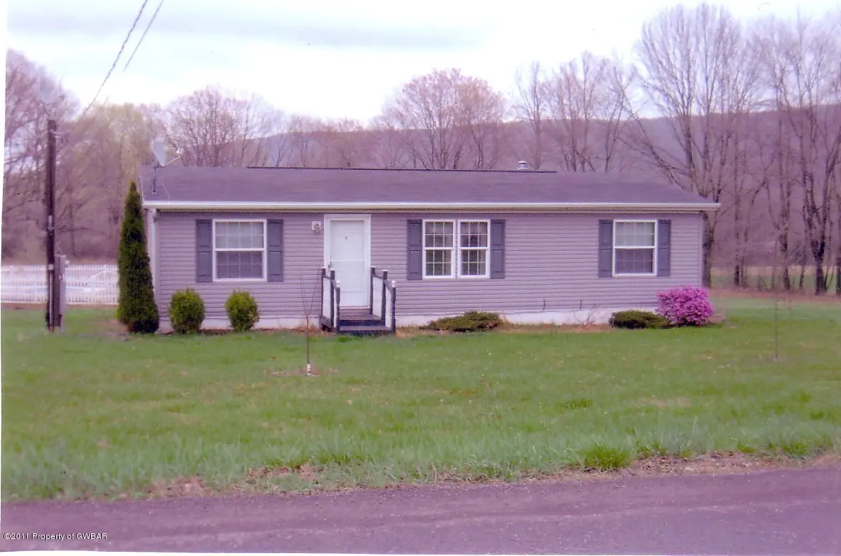 376 Shickshinny Valley Road, Shickshinny in Shickshinny