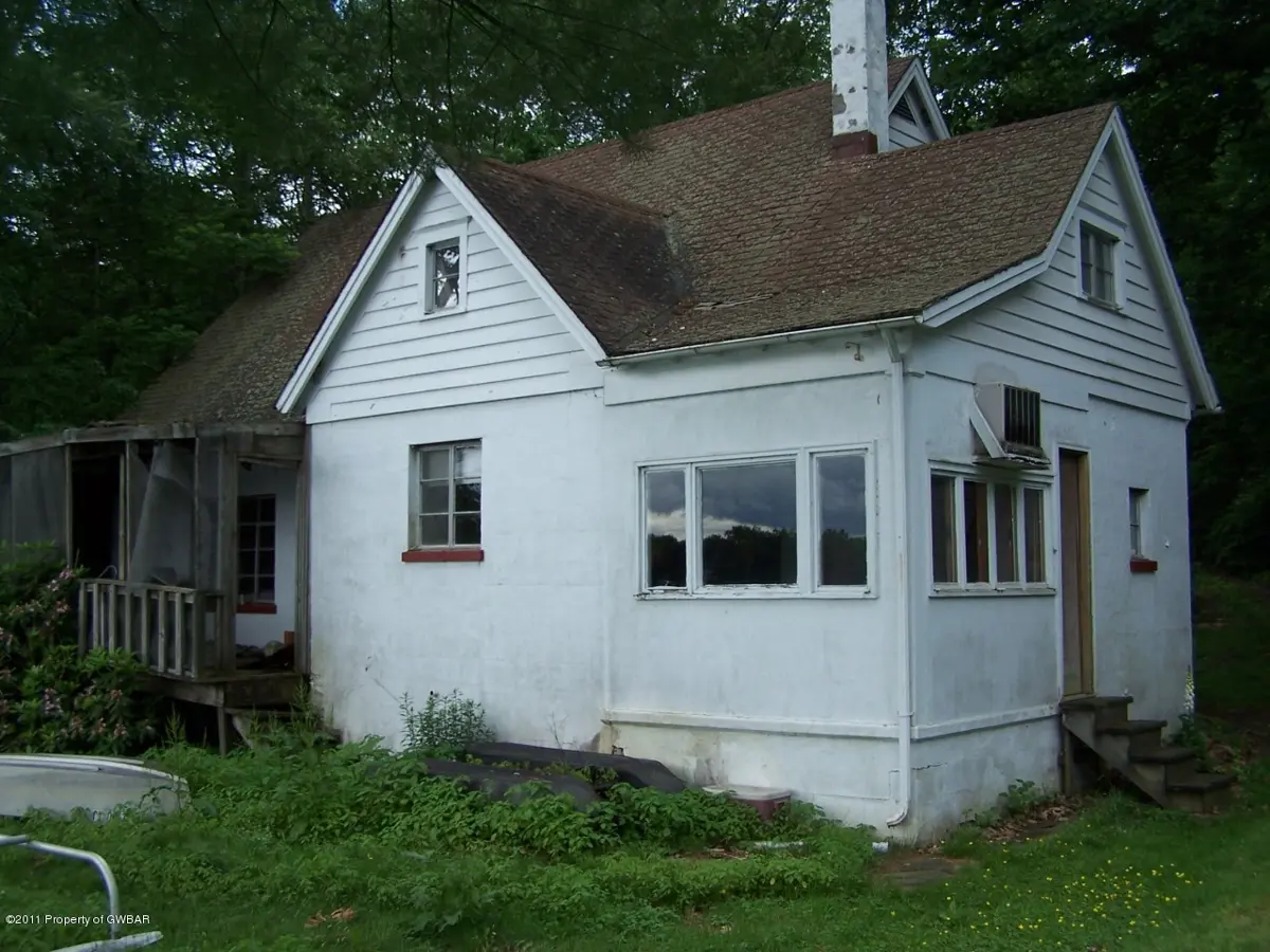 4 Oliver Road, Sweet Valley in Sweet Valley