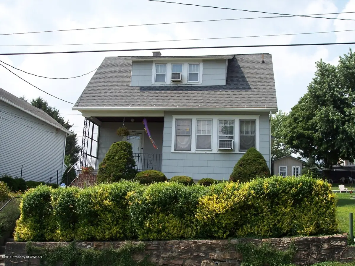 258 Buttonwood Street, Larksville in Larksville