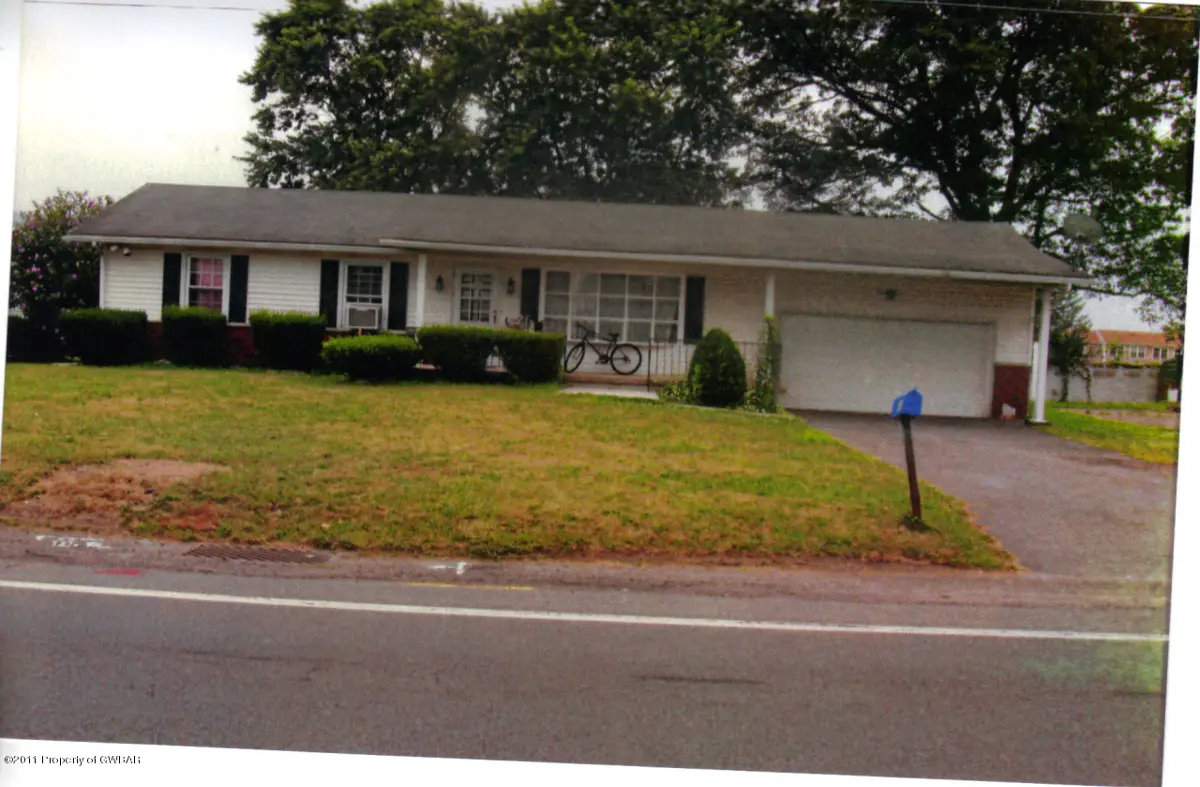 491 E MAIN Street, Plains in Plains