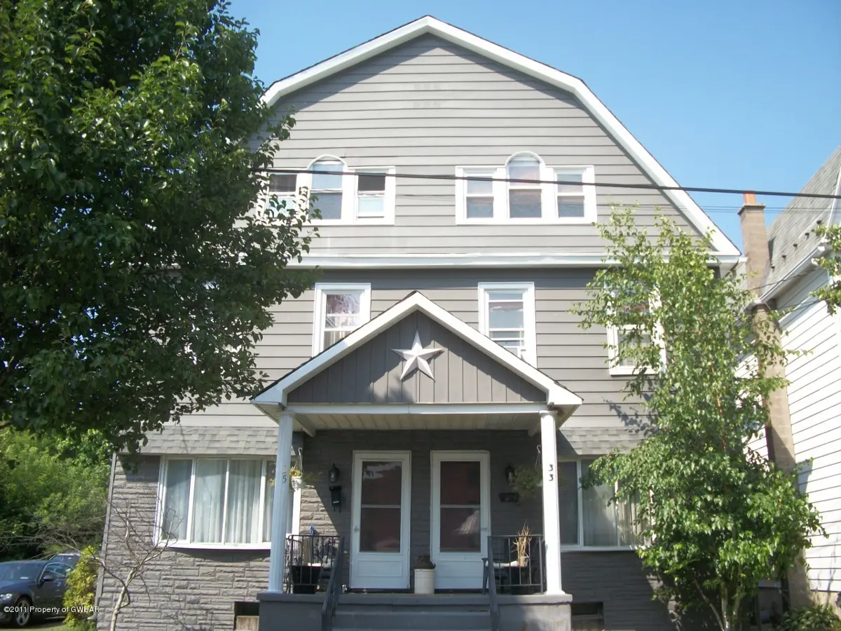 33 Oak Street, Wilkes-Barre in Wilkes-Barre