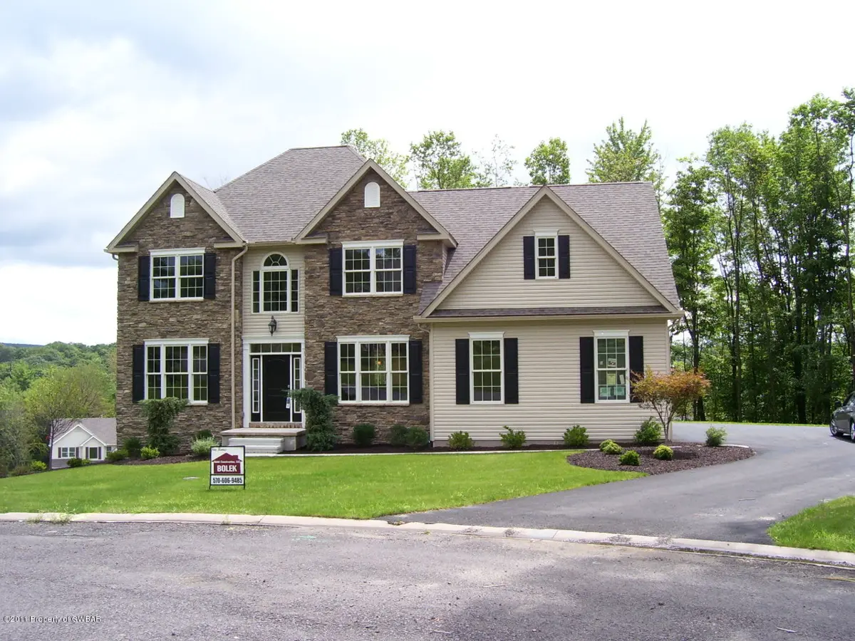 8 Sikorski Court, Mountain Top in Mountain Top