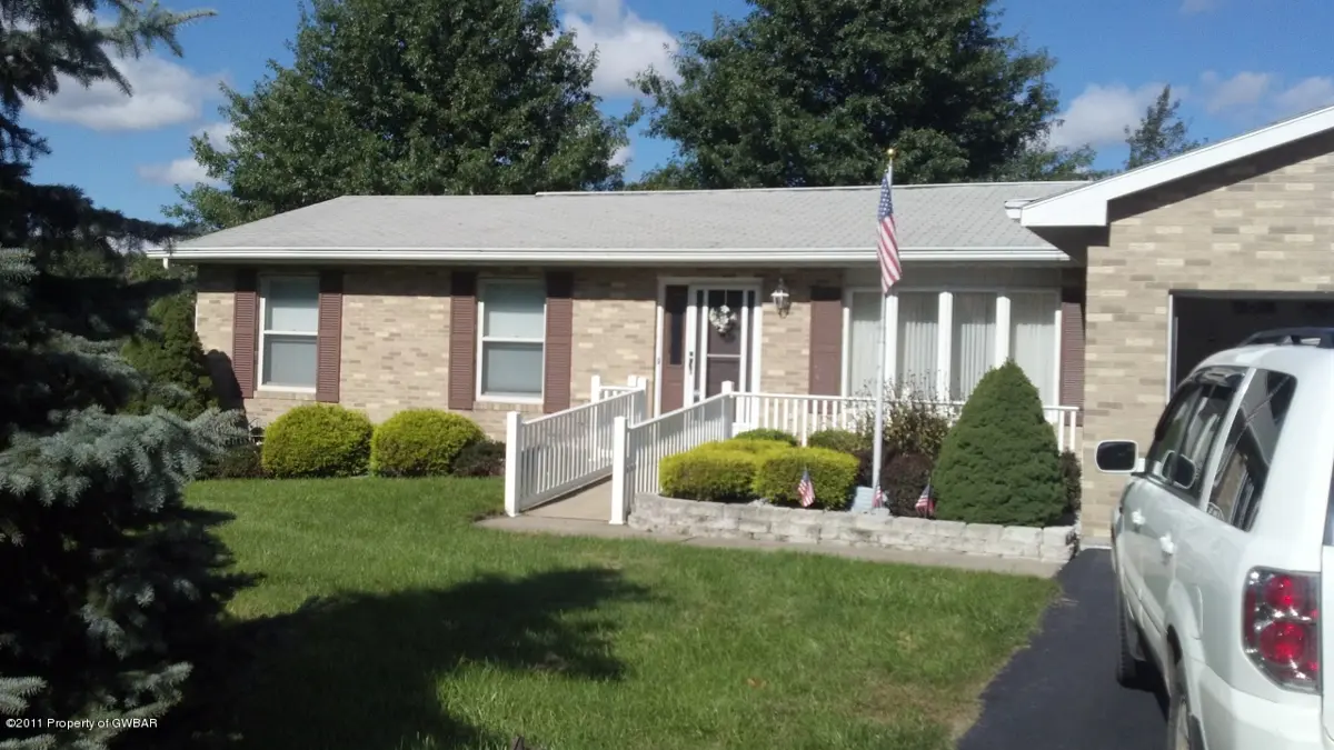 453 S MOUNTAIN Boulevard, Mountain Top in Mountain Top