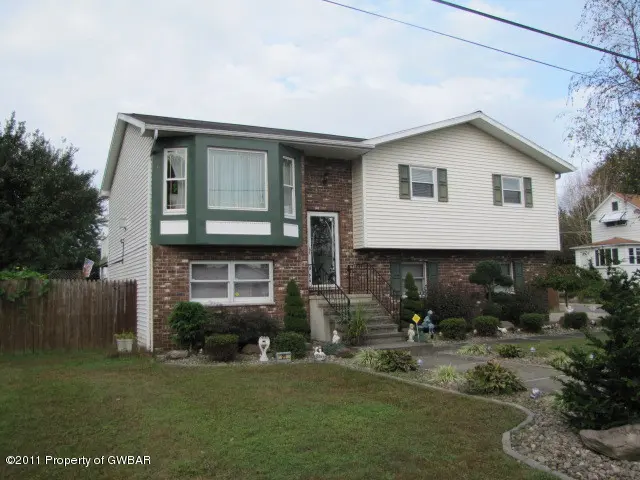 21 Rowe Street, Hanover Township in Hanover Township