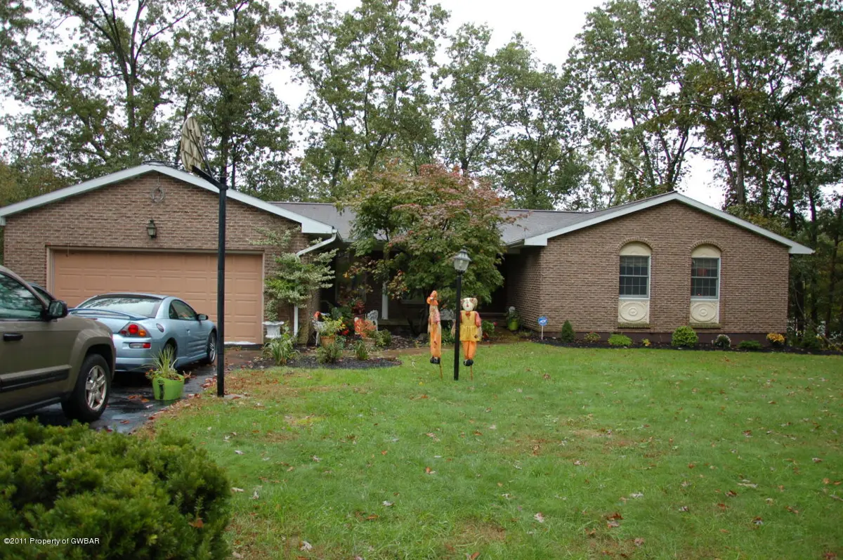 8 Revere Road, Mountain Top in Mountain Top
