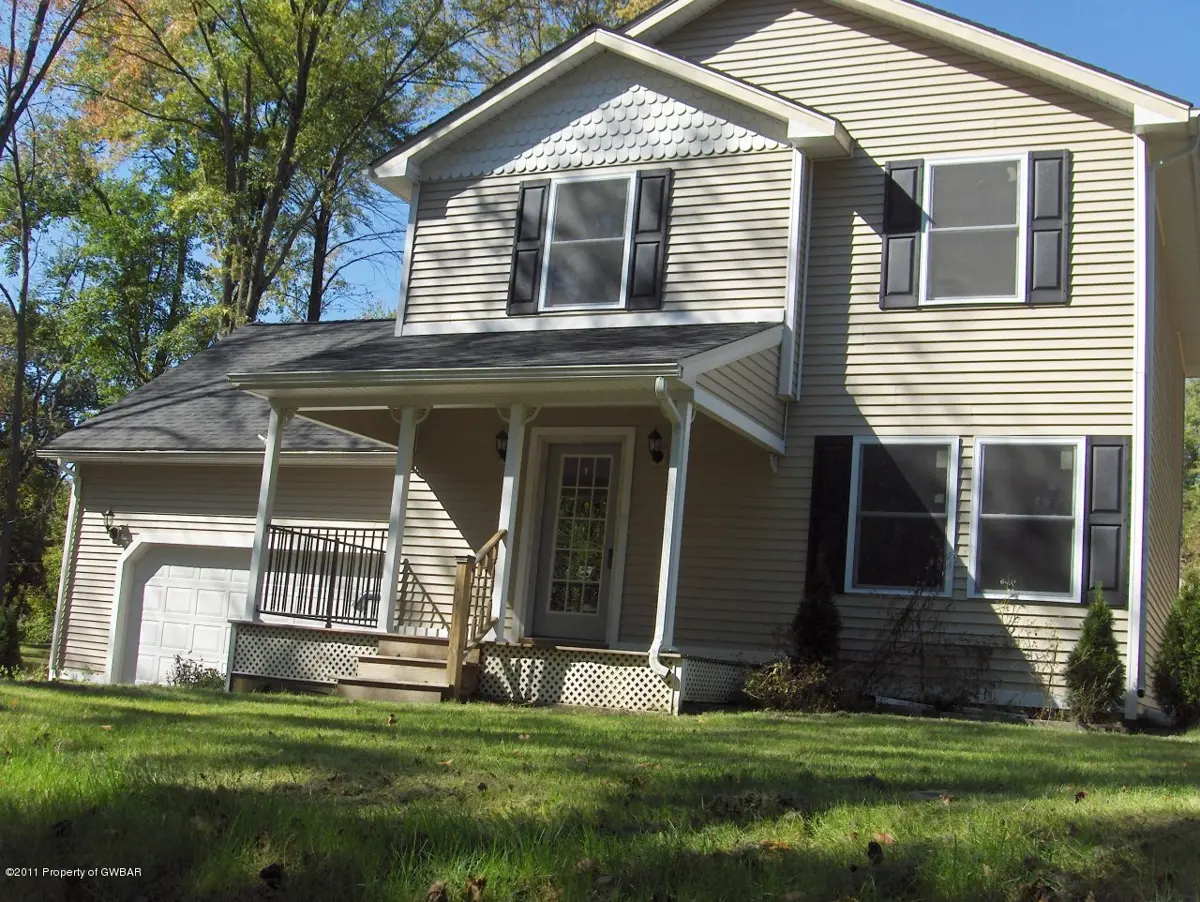987 Center Street, Wanamie in Wanamie