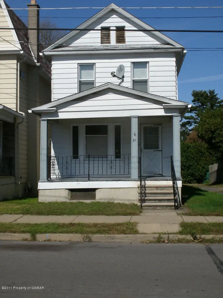 21 Goeringer Avenue, Hanover Township in Hanover Township