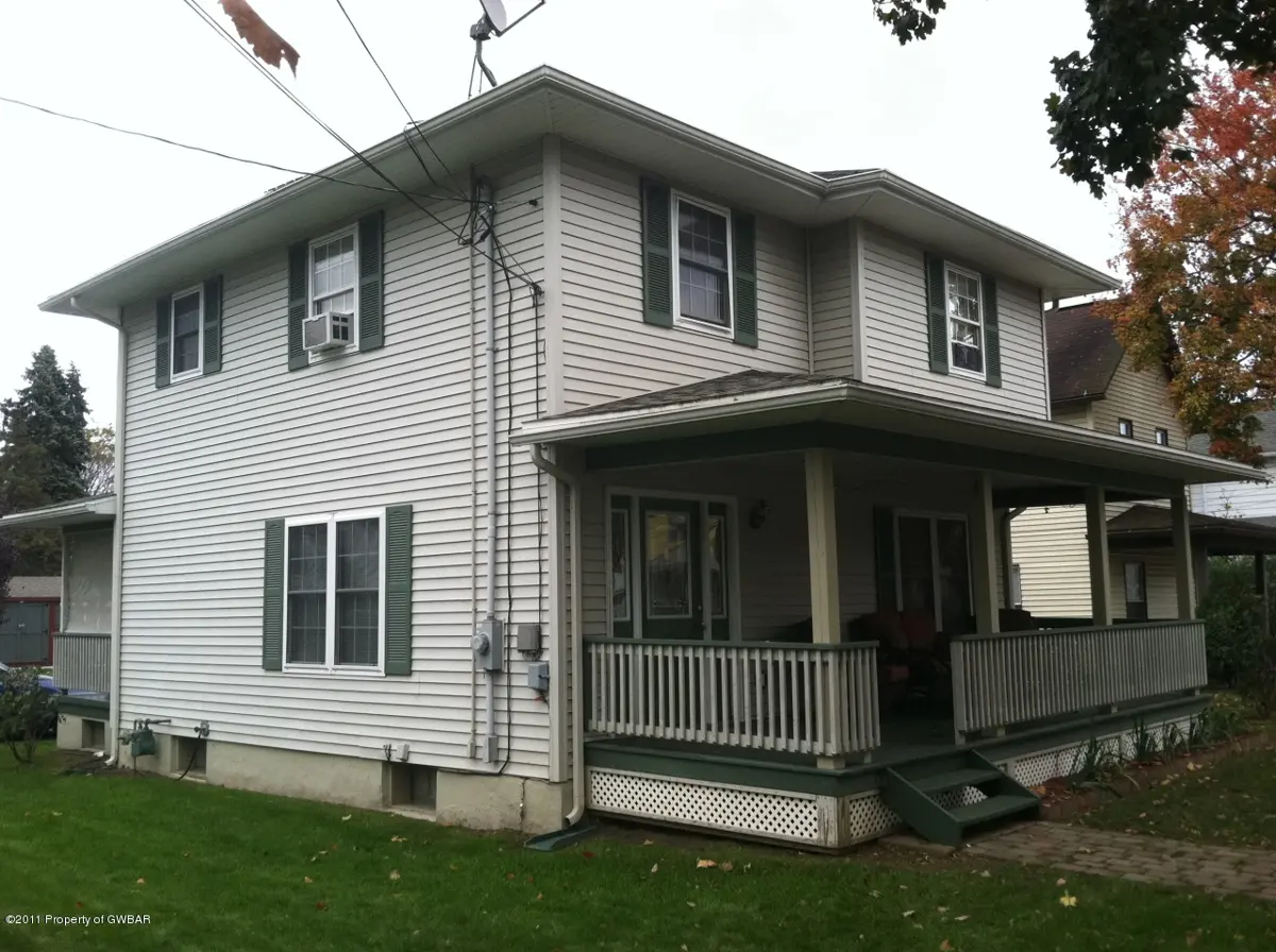 203 SPRING, Moosic in Moosic
