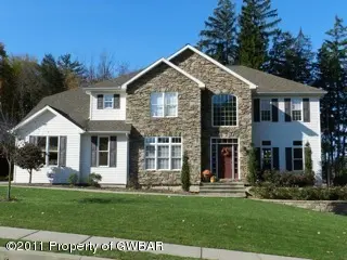 93 RHEDWOOD Avenue, Sugarloaf in Sugarloaf