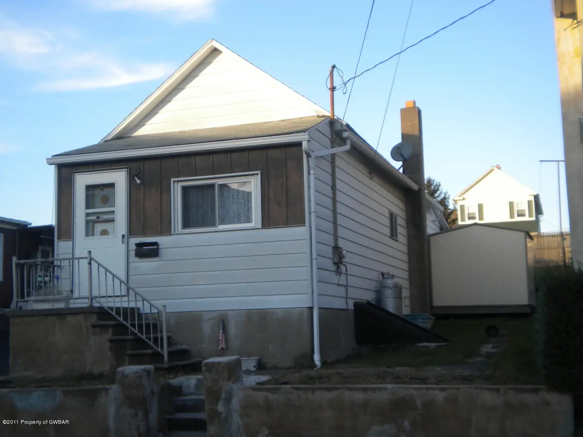 74 W CAREY Street, Plains in Plains