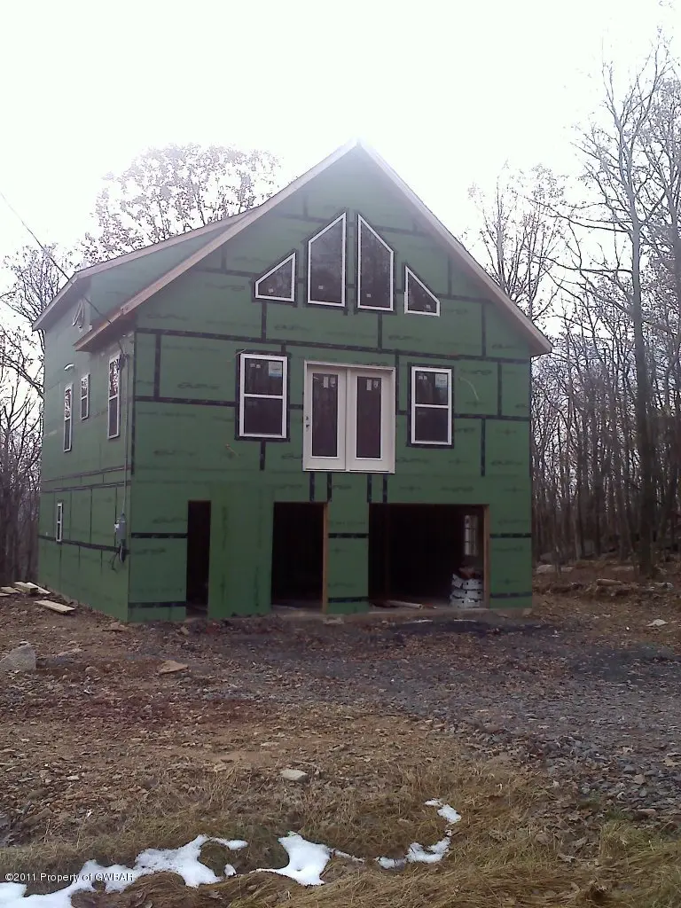 NR 216 Little Bear Lane, Hazleton in Hazleton