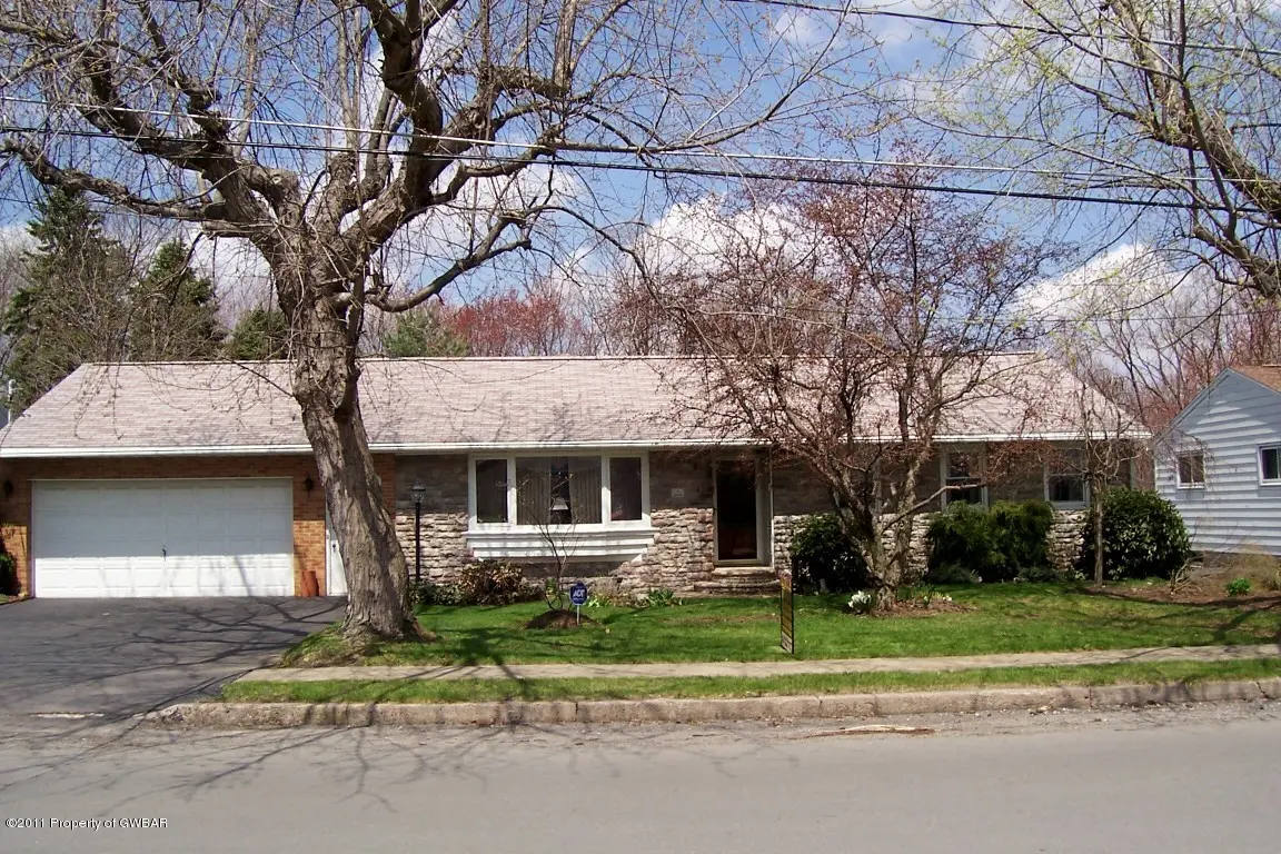 121 W 22nd Street, West Hazleton in West Hazleton