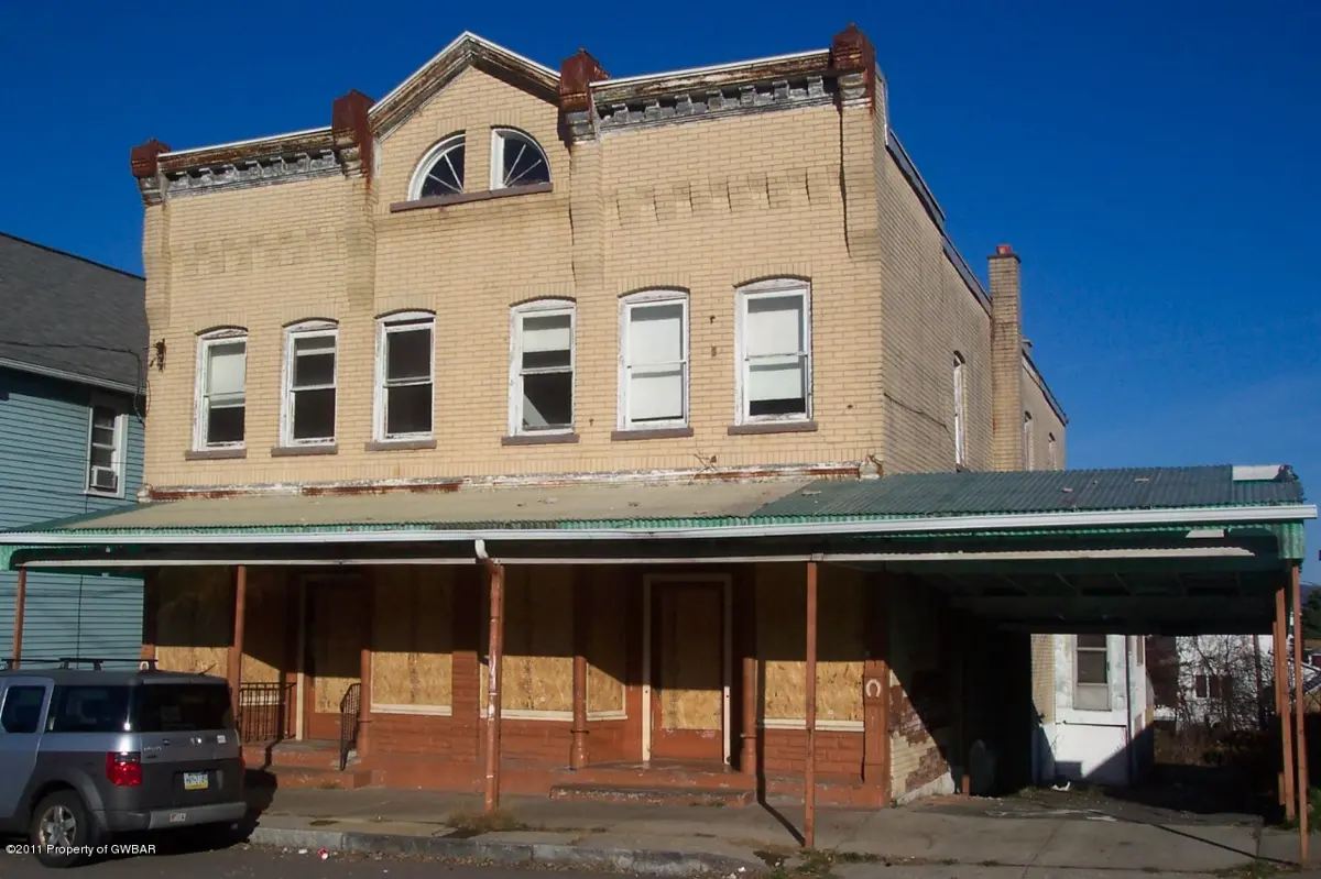 406-408 FRONT Street, Nanticoke in Nanticoke