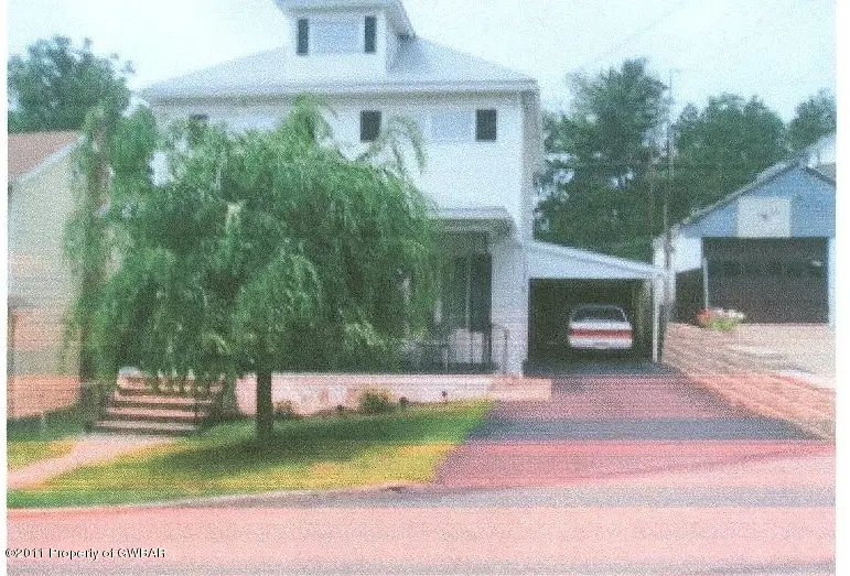 8 Center Street, Hanover Township in Hanover Township