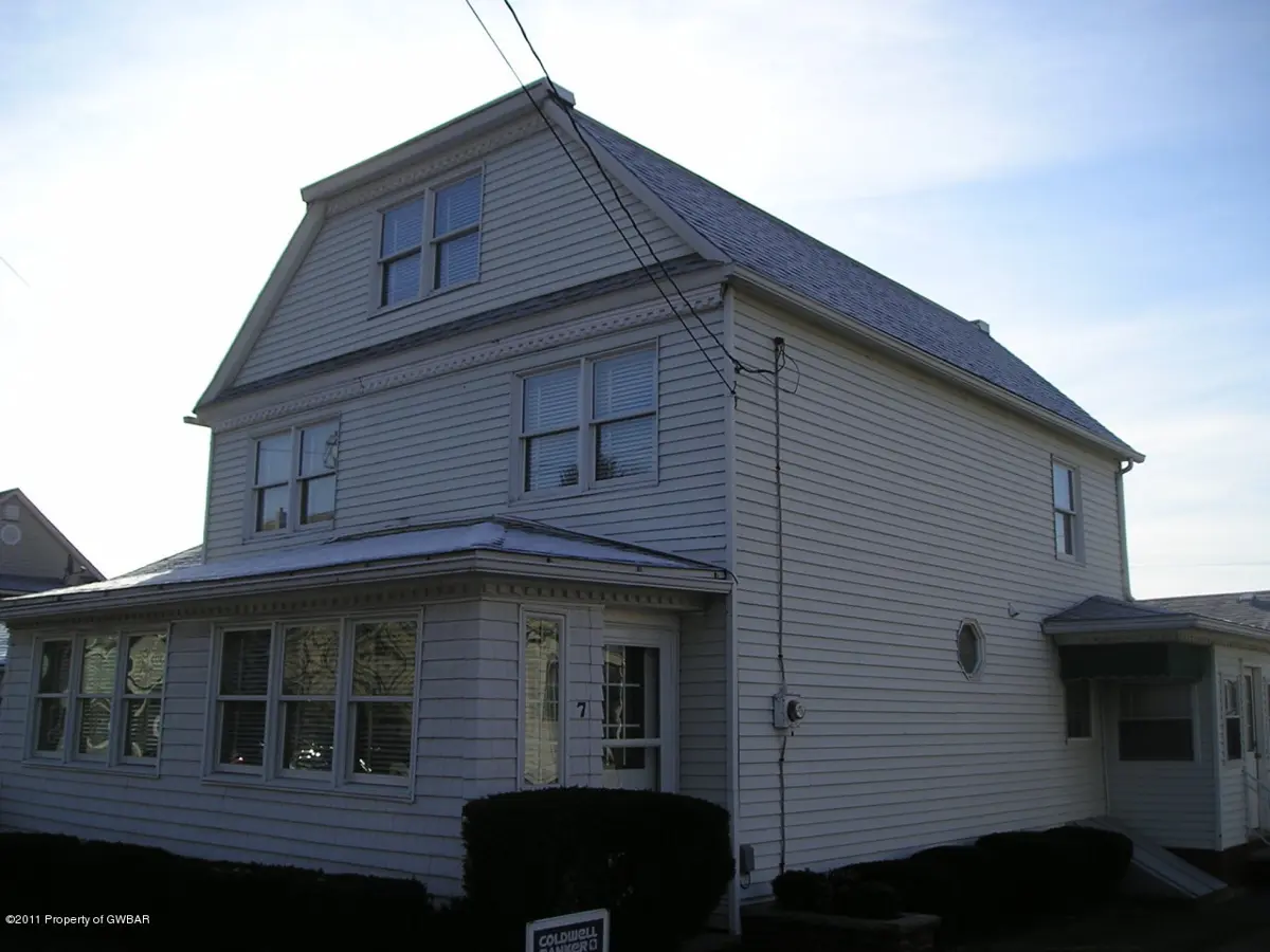 7 HELEN Street, Plains in Plains