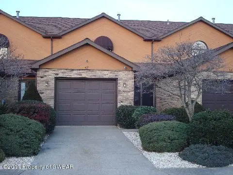 57 Countrywood Drive, Hanover Township in Hanover Township