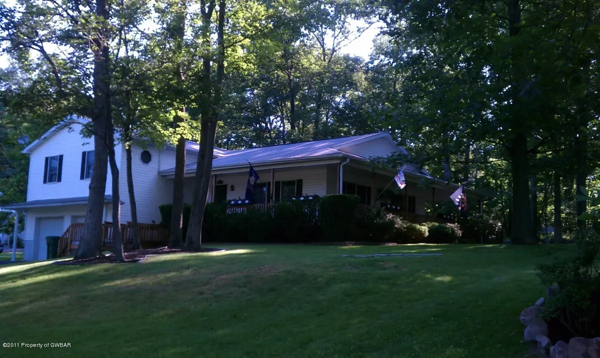 16 Highland Road, Mountain Top in Mountain Top