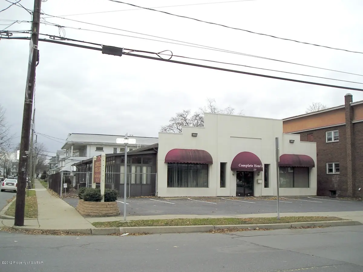 335 PIERCE Street, Kingston in Kingston