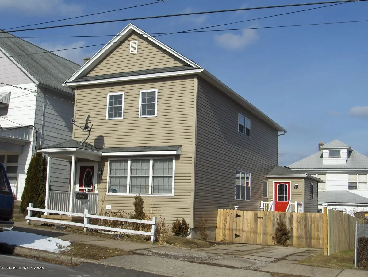 376 E NOBLE Street, Nanticoke in Nanticoke