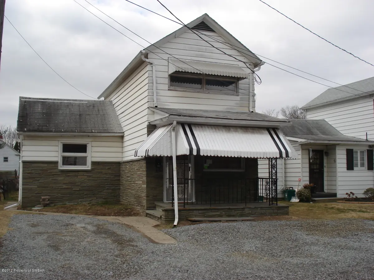 104 WALLER, Larksville in Larksville