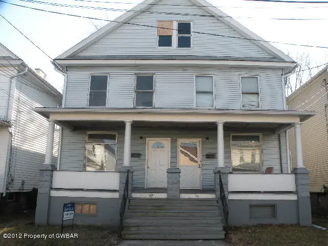 32 S GATES Avenue, Kingston in Kingston