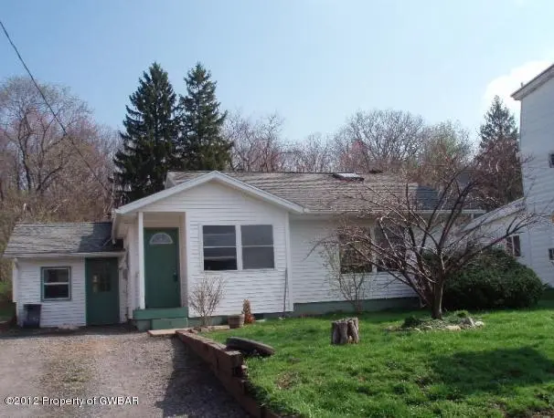 134 Woodlawn Avenue, Mountain Top in Mountain Top