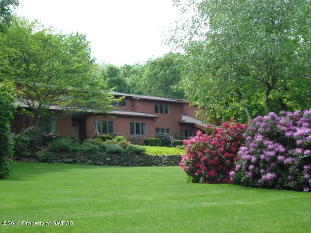 186 Wellington Road, Shavertown in Shavertown