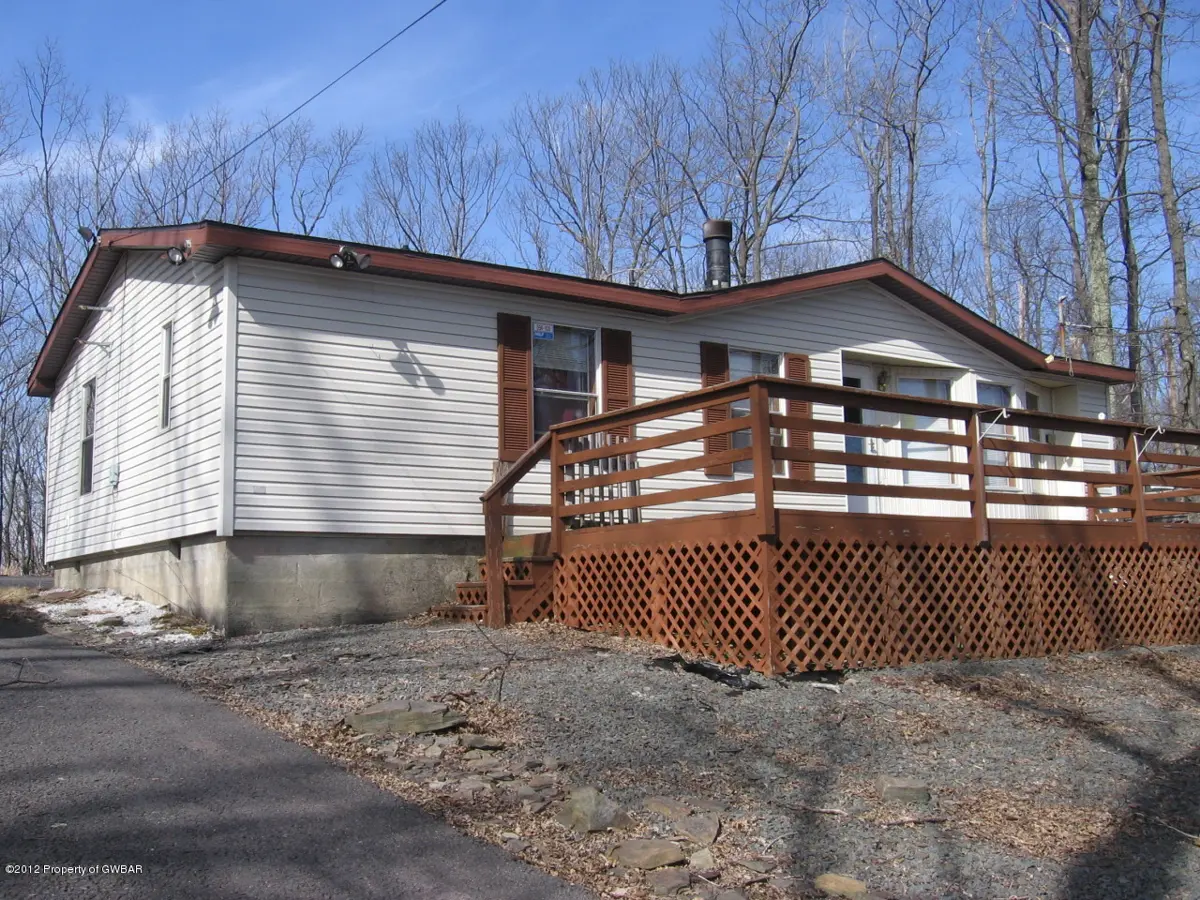 172 W HILLARY Drive, Freeland in Freeland