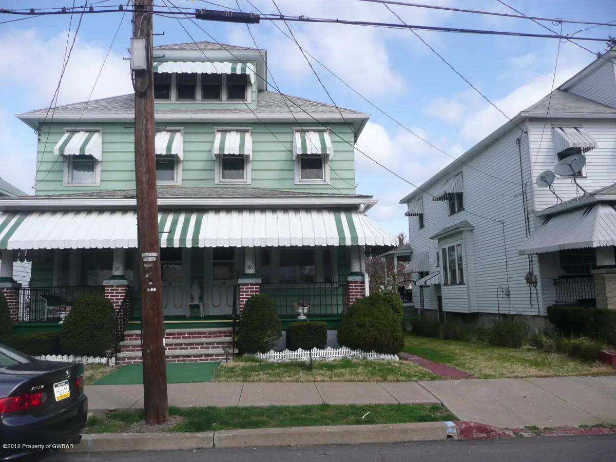 39 Goeringer Ave., Hanover Township in Hanover Township