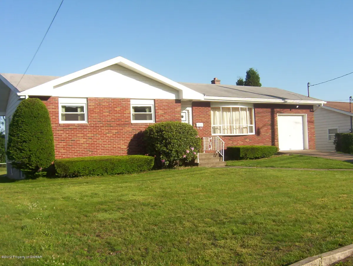308 Stephanie Drive, Plymouth in Plymouth