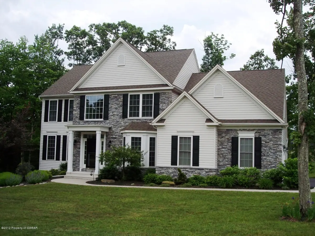 1250 Woodberry Drive, Mountain Top in Mountain Top