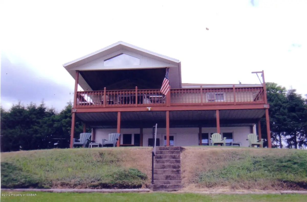 70 Pinecrest Lane, Shickshinny in Shickshinny