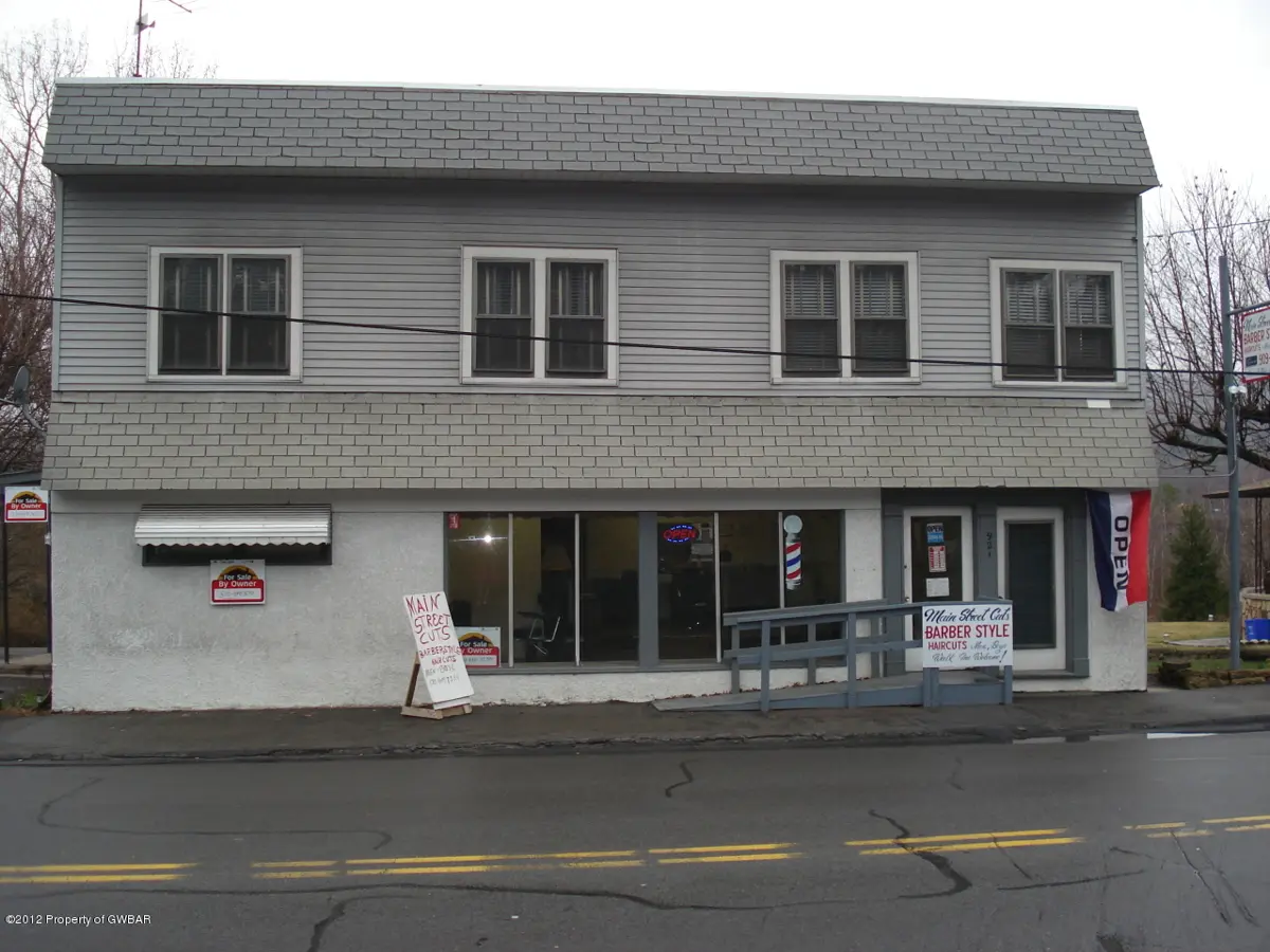 921 Main Street, Duryea in Duryea