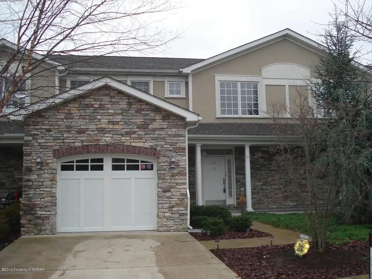 21 INSIGNIA Drive, Jenkins Township in Jenkins Township
