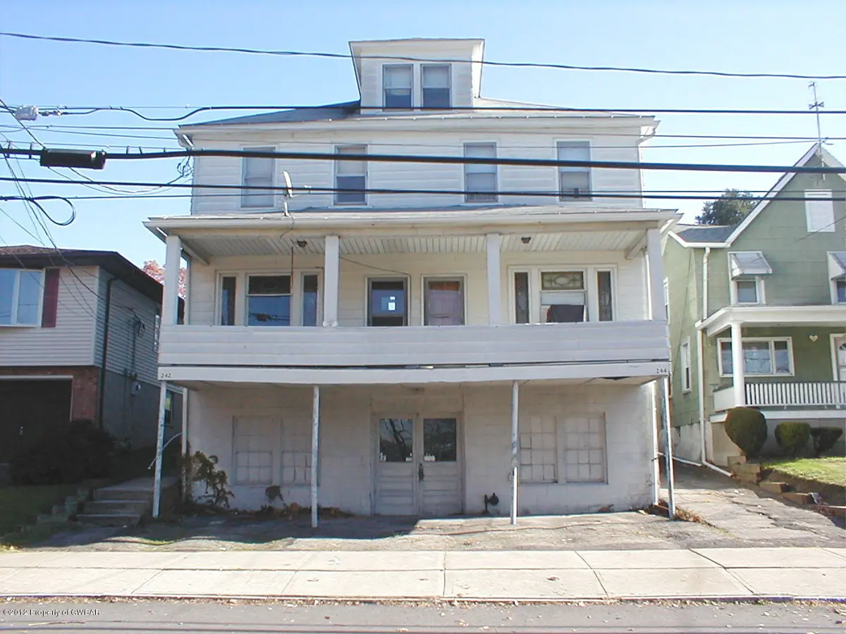 242-244 HIGH Street, Wilkes-Barre in Wilkes-Barre