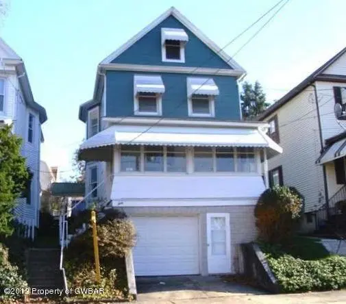 60 Graham Avenue, Hanover Township in Hanover Township
