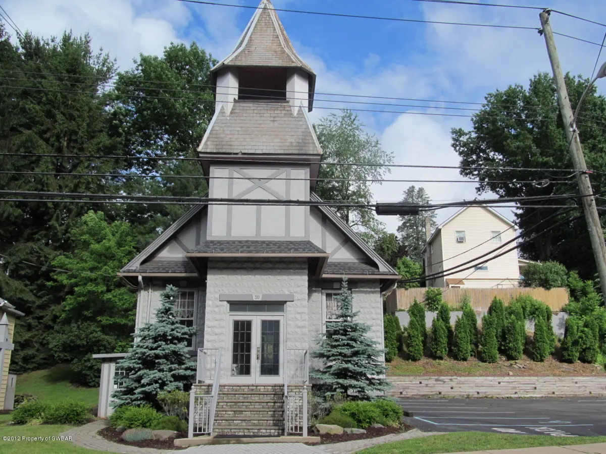 30 CARVERTON Road, Shavertown in Shavertown