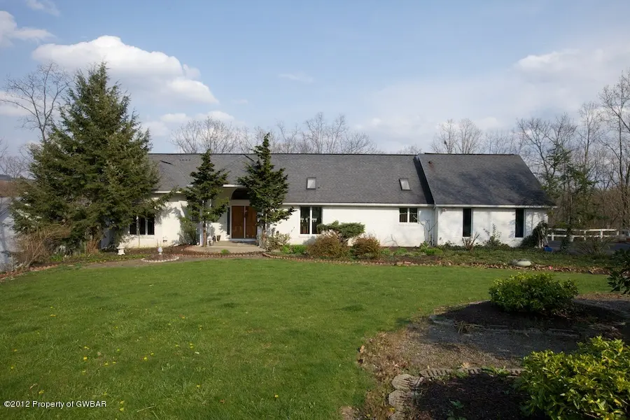 613 Laurel Drive, Mountain Top in Mountain Top
