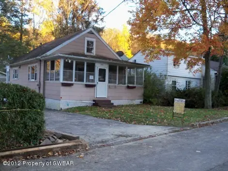 240 Brook Street, Harveys Lake in Harveys Lake