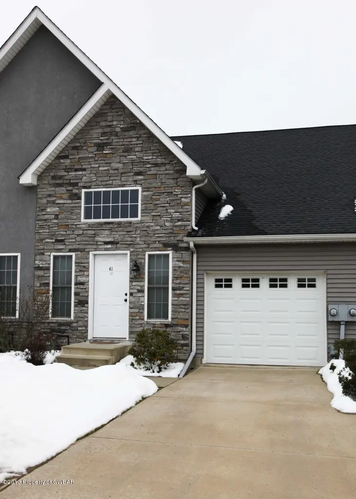 41 MARINA Drive, Harveys Lake in Harveys Lake