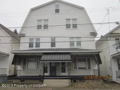 108 - 110 E MAIN Street, Glen Lyon in Glen Lyon