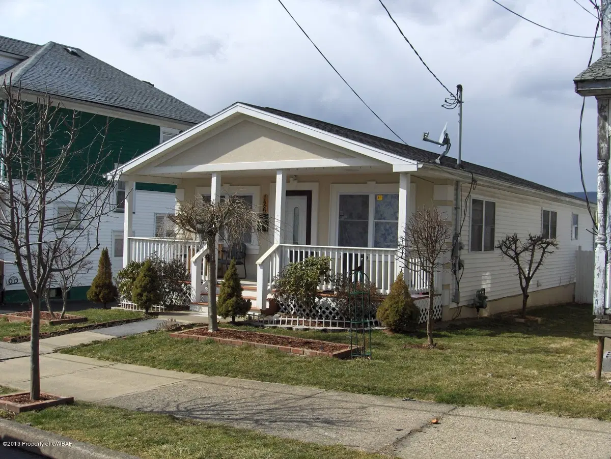 126 W RIDGE Street, Nanticoke in Nanticoke