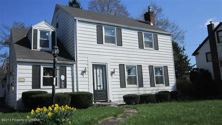 114 S Mountain Boulevard, Mountain Top in Mountain Top