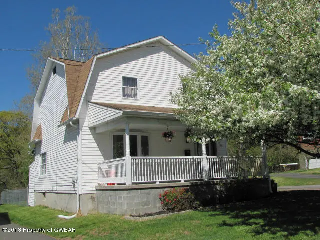 37 Maude Street, West Nanticoke in West Nanticoke