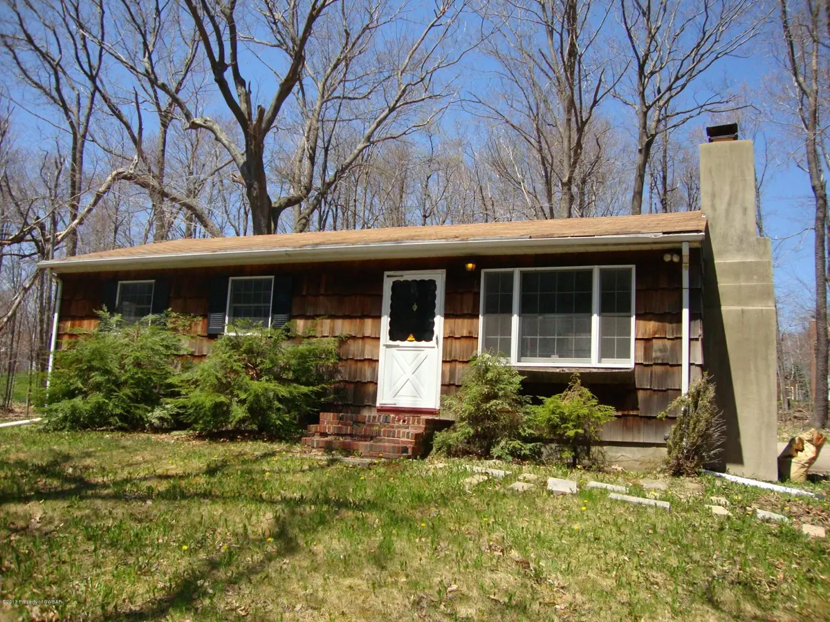 5854 SEVEN NATIONS Drive, Tobyhanna in Tobyhanna