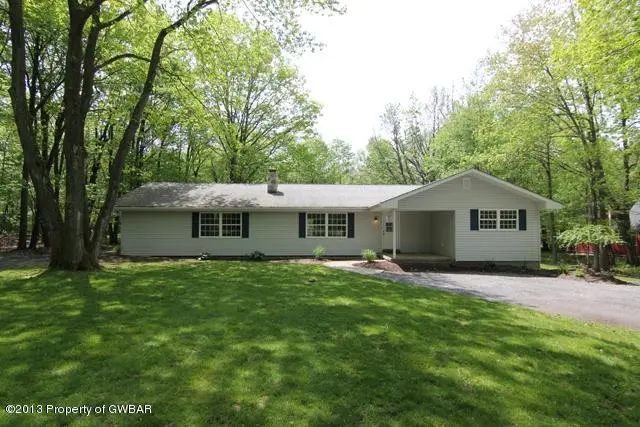 157 Linden, Pocono Summit in Pocono Summit